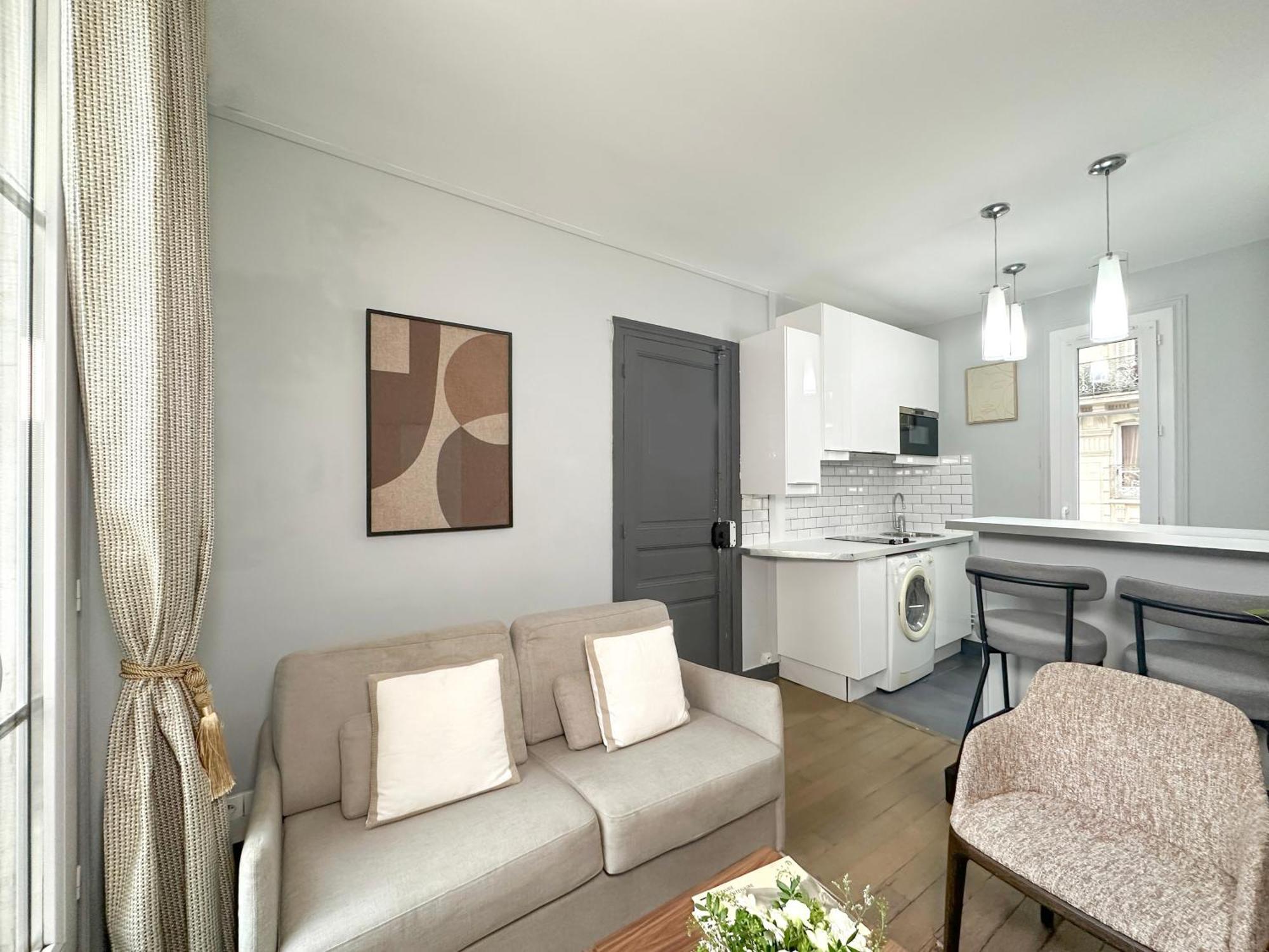 Stunning Apartment Near Eiffel Tower Париж Екстериор снимка